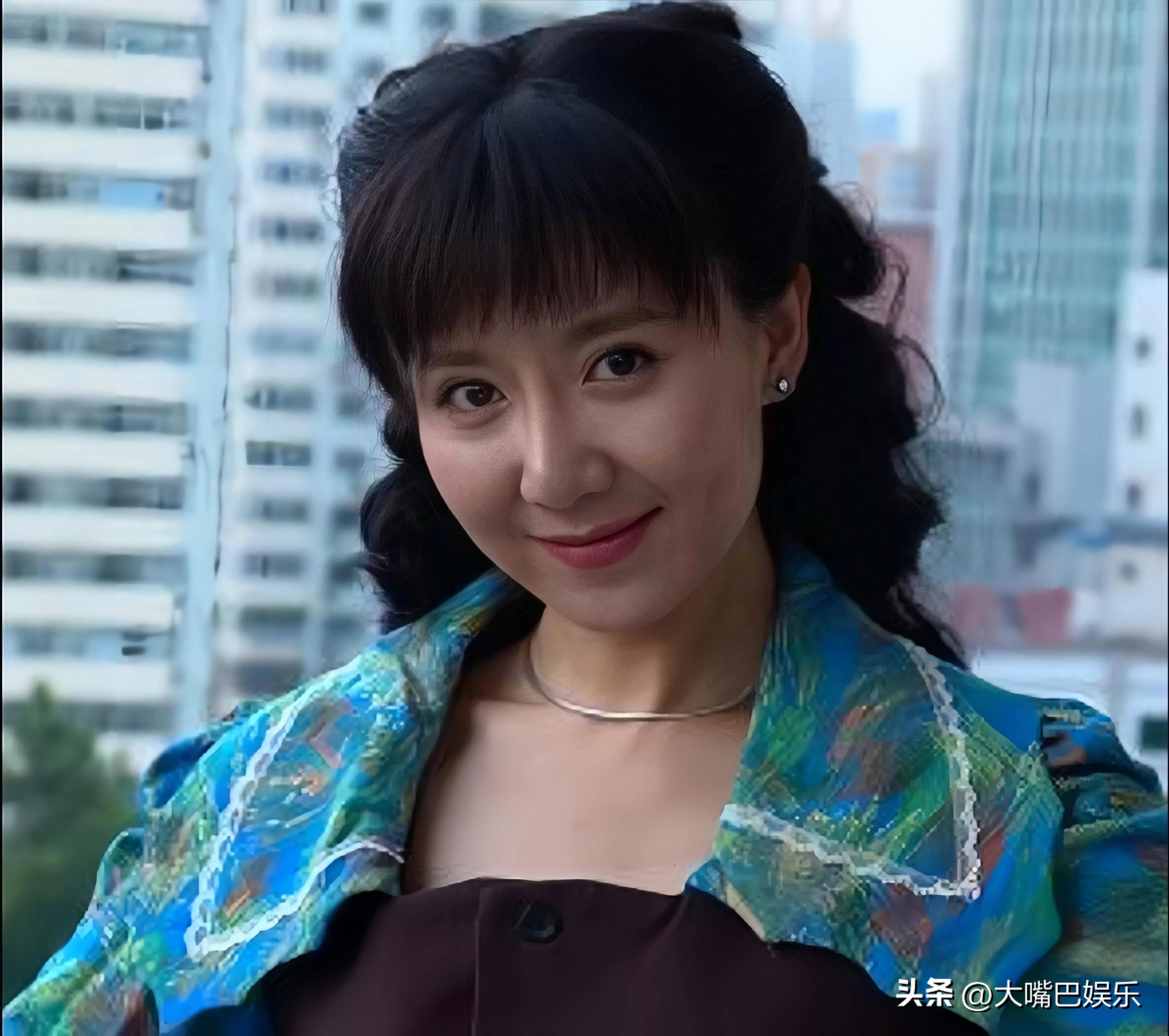 《父母爱情》她们戏里土掉渣,现实中原来这么美,反差太大不敢认_德福