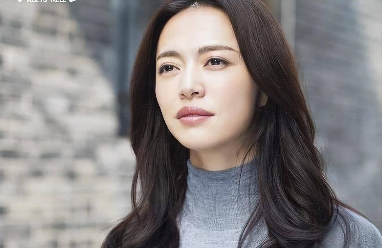 这次新剧中姚晨将饰演祝美红一角色,预告里给人一