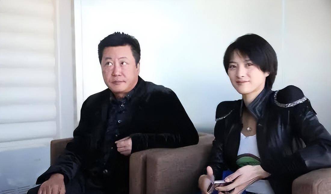 隋俊波:曾和靳东谈恋爱,父亲禁止她恋爱后又催婚