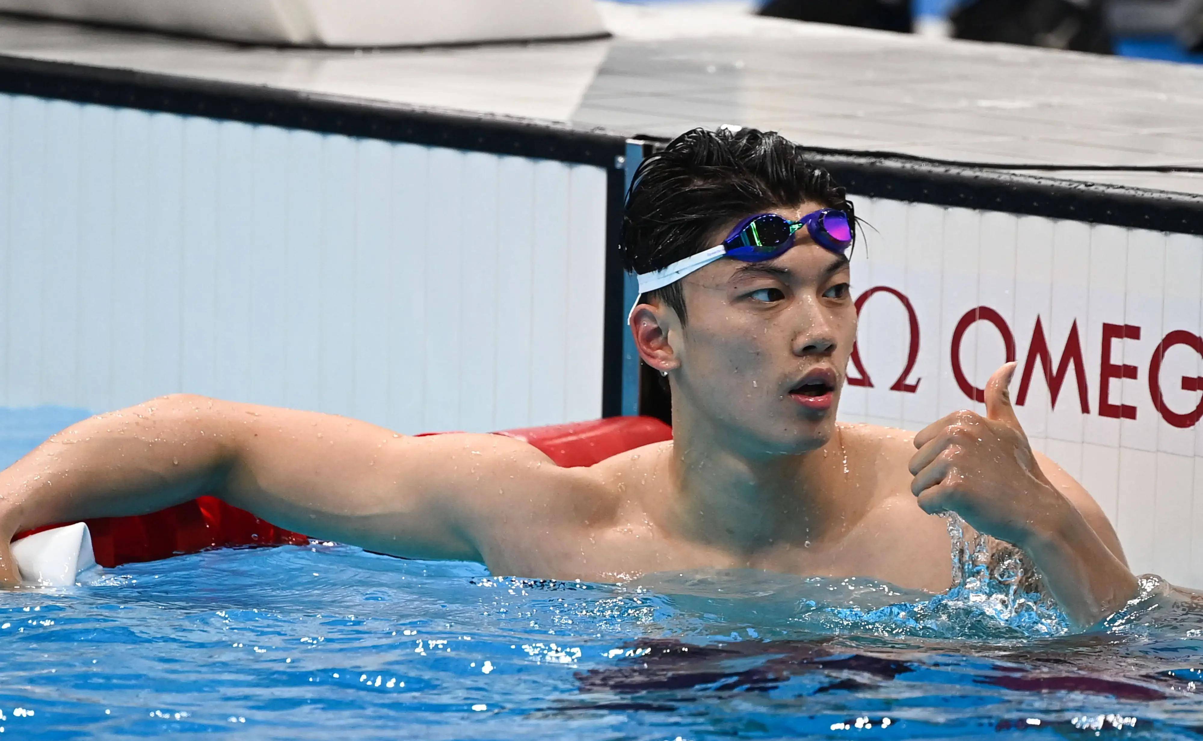 陶冠男和16岁的张展硕都以4:17.68的成绩获得并列第二.