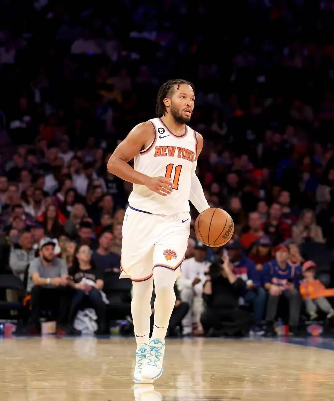 热火这边,巴特勒受伤缺阵,马丁22分8篮板助攻,文森特21分5助攻,斯特