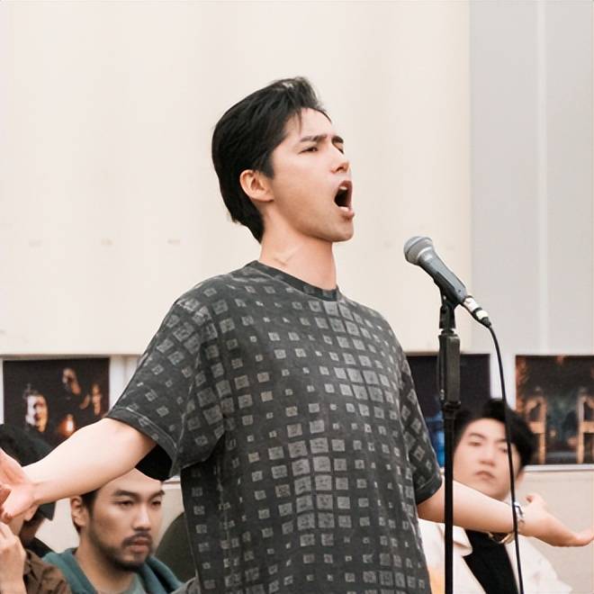 阿云嘎,刘令飞,何亮辰等组成的中国音乐剧最高表演水准阵容,令观众一