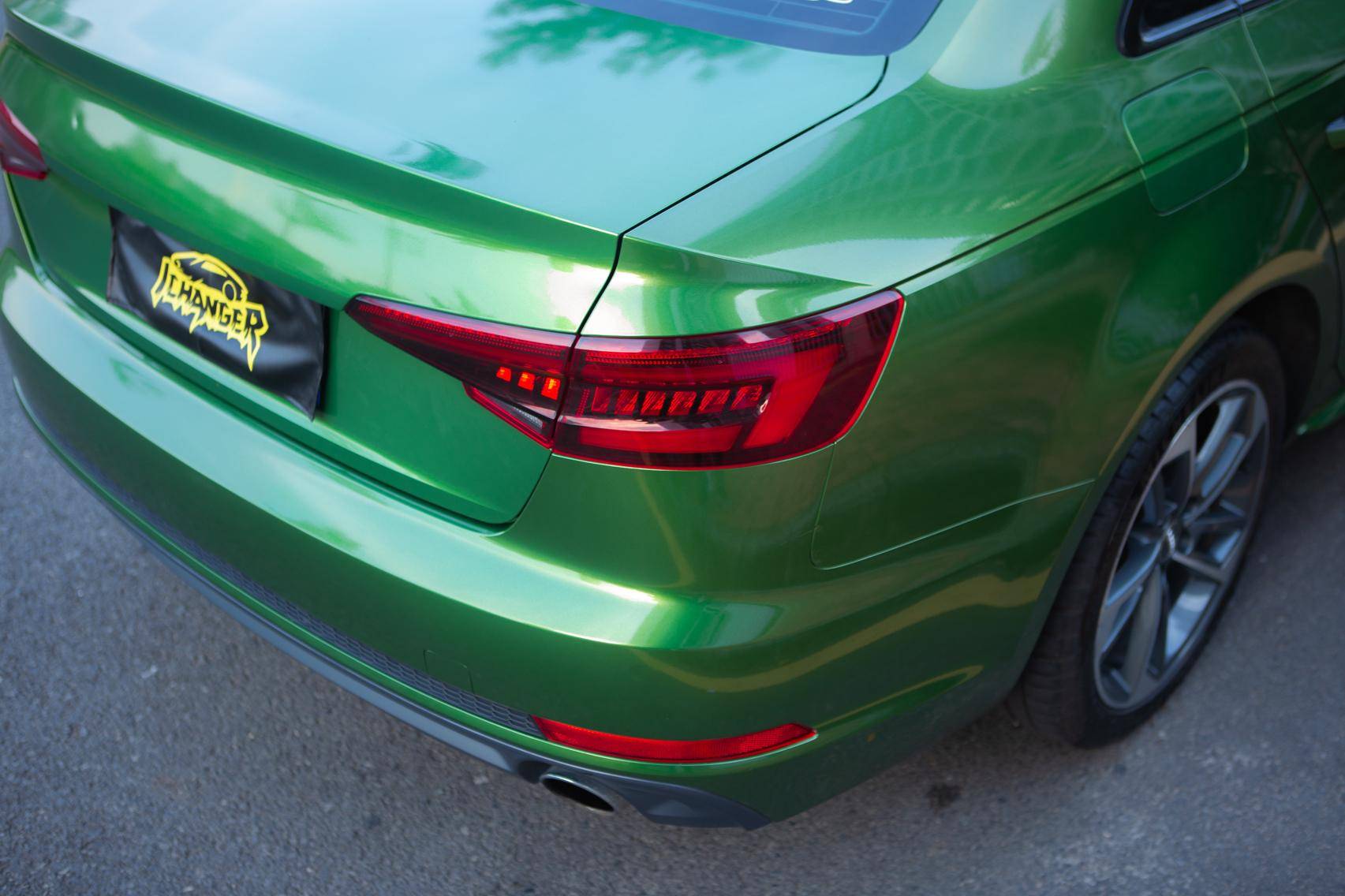 奥迪a4-icr改变者改色膜曼巴绿,色调清新且充满生机_搜狐汽车_搜狐网