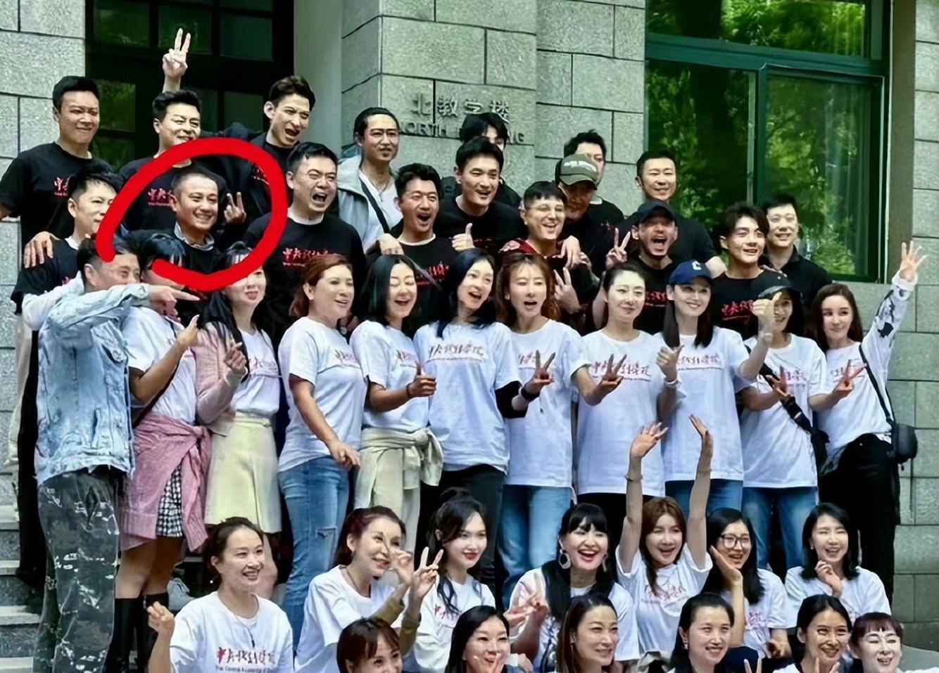 唐嫣中戏同学聚会合影轰动娱乐圈,阵容堪比章子怡的中戏96明星班_表演