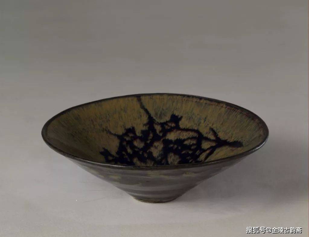 宋代吉州窑凤纹黑釉褐彩碗 宋代吉州窑凤纹黑釉褐彩碗
