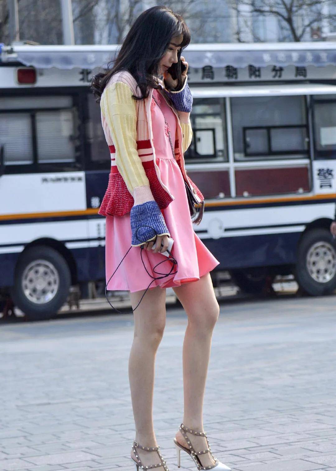 水印拜拜-高清来来-高跟美腿系列_姐姐_身材_连衣裙