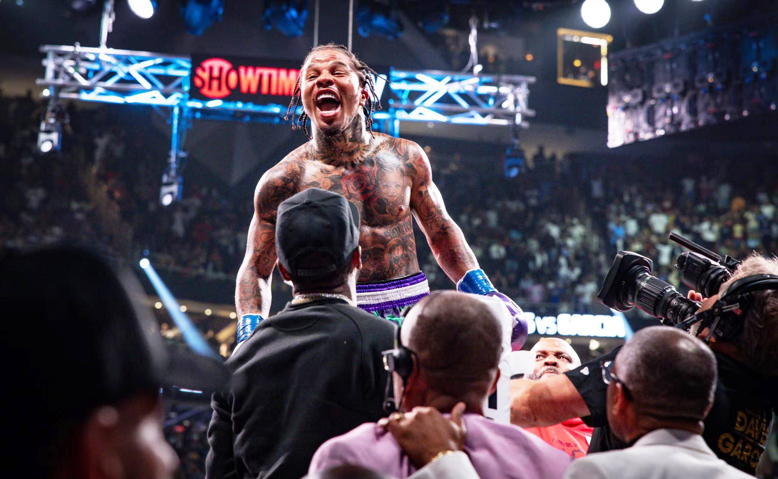 拳击冠军泰森认为只有两个人可以对戴维斯的不败纪录构成威胁_哈尼