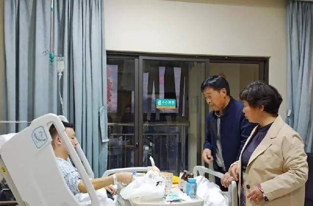 郭威搬家另有所图?知情人:为配合许敏要回房产,母子俩演戏!