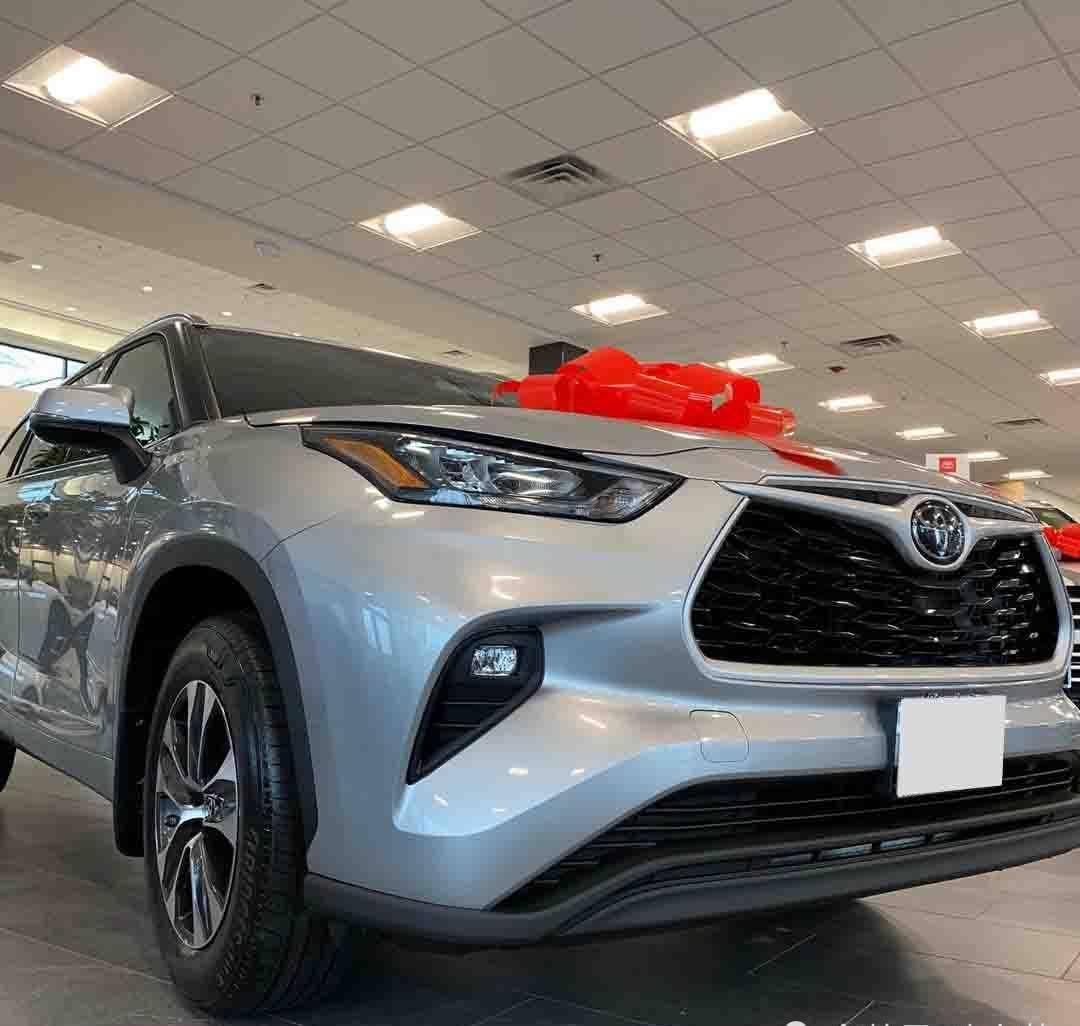 来者不拒,2023款"汉兰达"北美版到店实拍,在它面前,不存在对手!