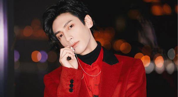 一眼万年和丑爆屏幕全看造型师_罗云熙_剧中_厚刘海