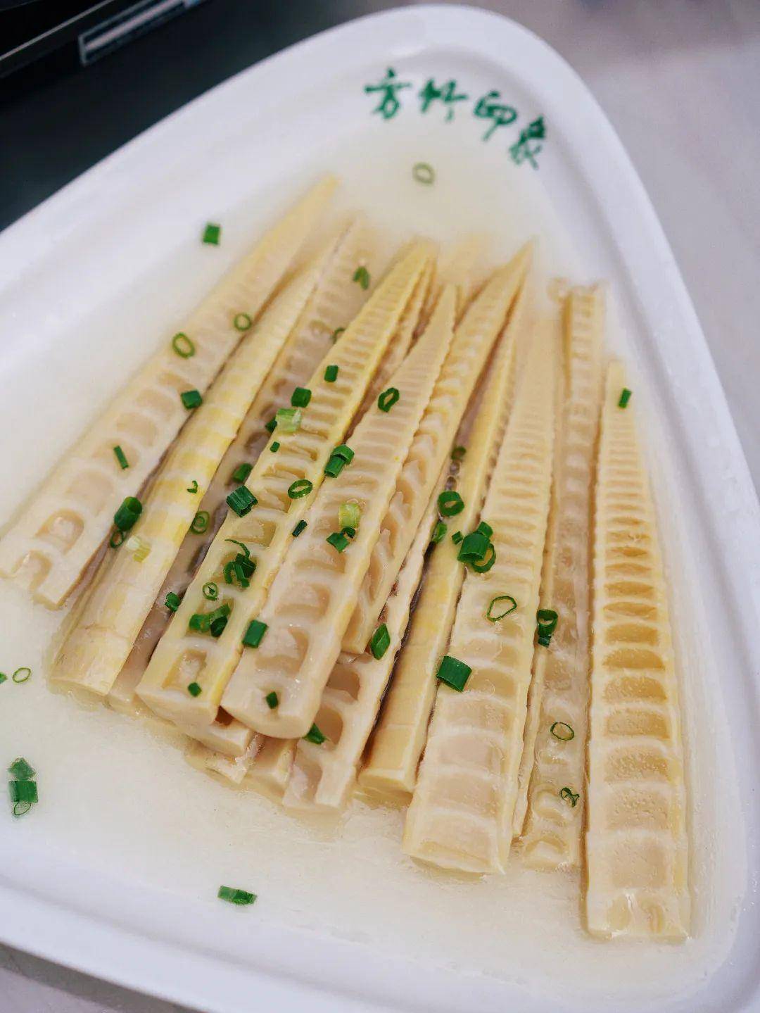 印象纸包笋,做法很独特.