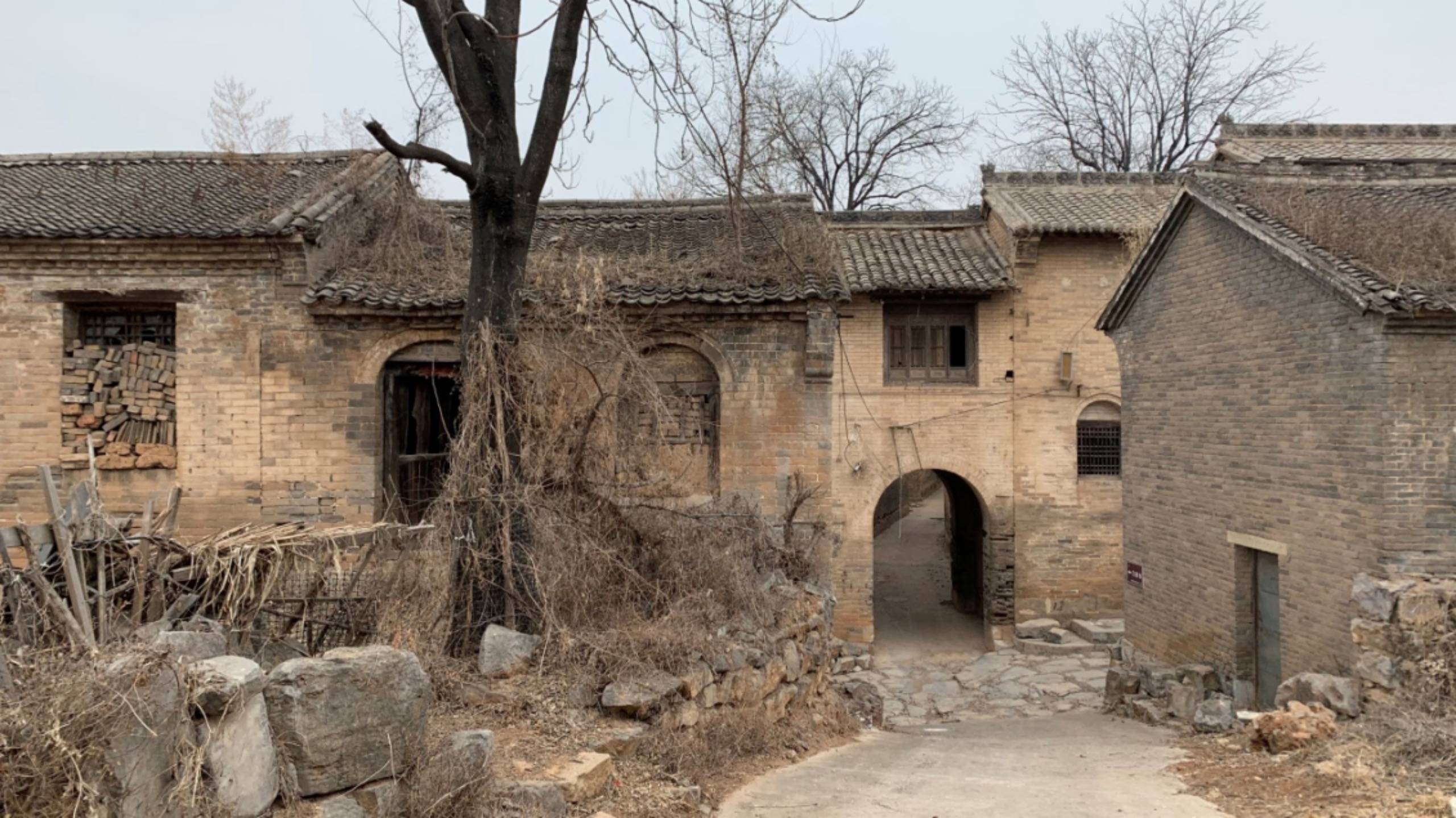 终点,是2座具有千年历史的传统古村落————冶底村和大阳古镇