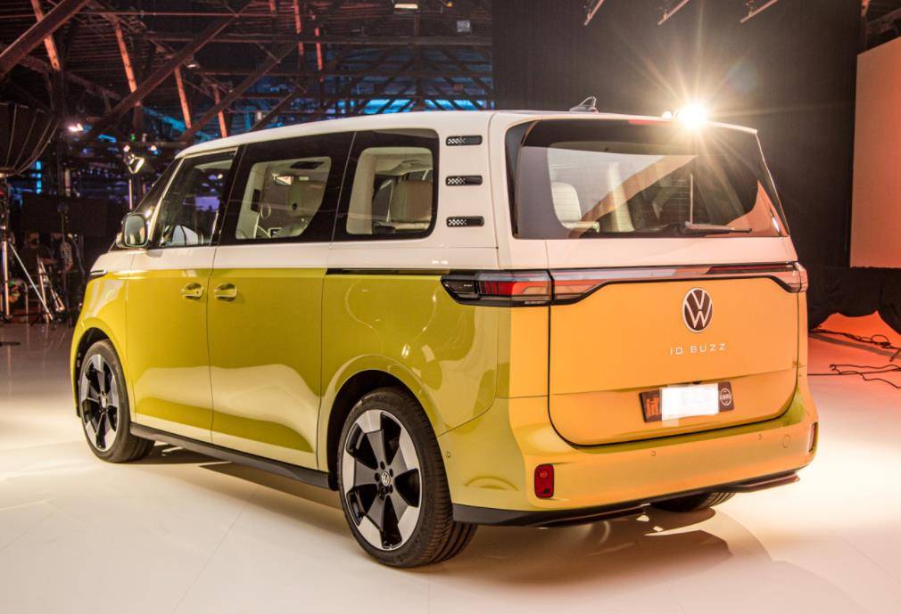 纯电mpv中的颜值担当,配电滑门,复古感十足,致敬大众面包车t1_搜狐