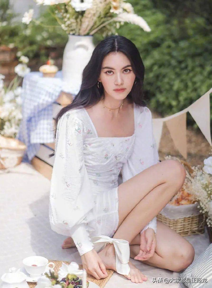 mai davika:国外当红花旦,大长腿 水蛇腰,这颜值身材真是绝了_janie