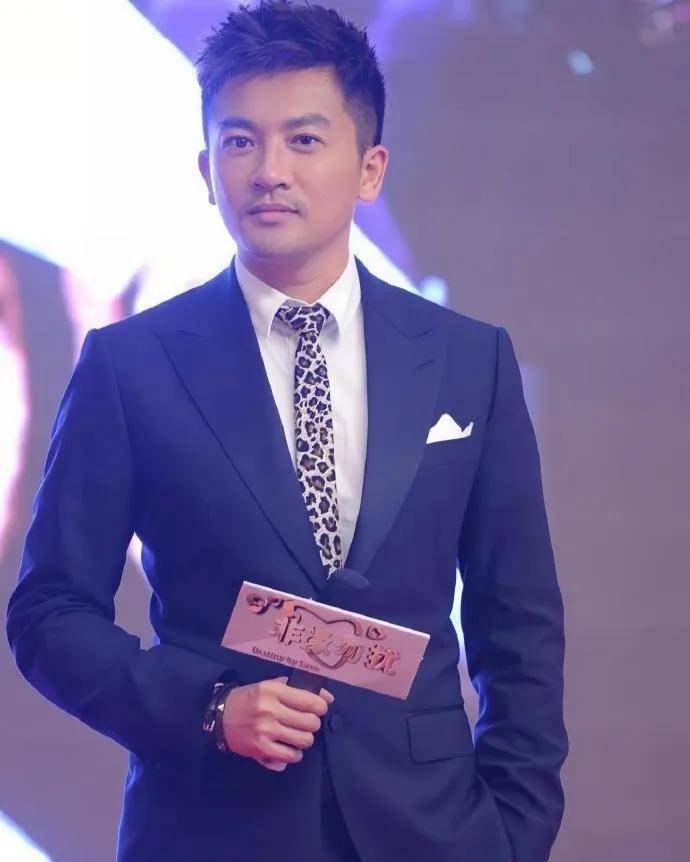 苏有朋整容失败?粉丝都认不出来了,50岁了还要折腾?_回应_隔离_形象