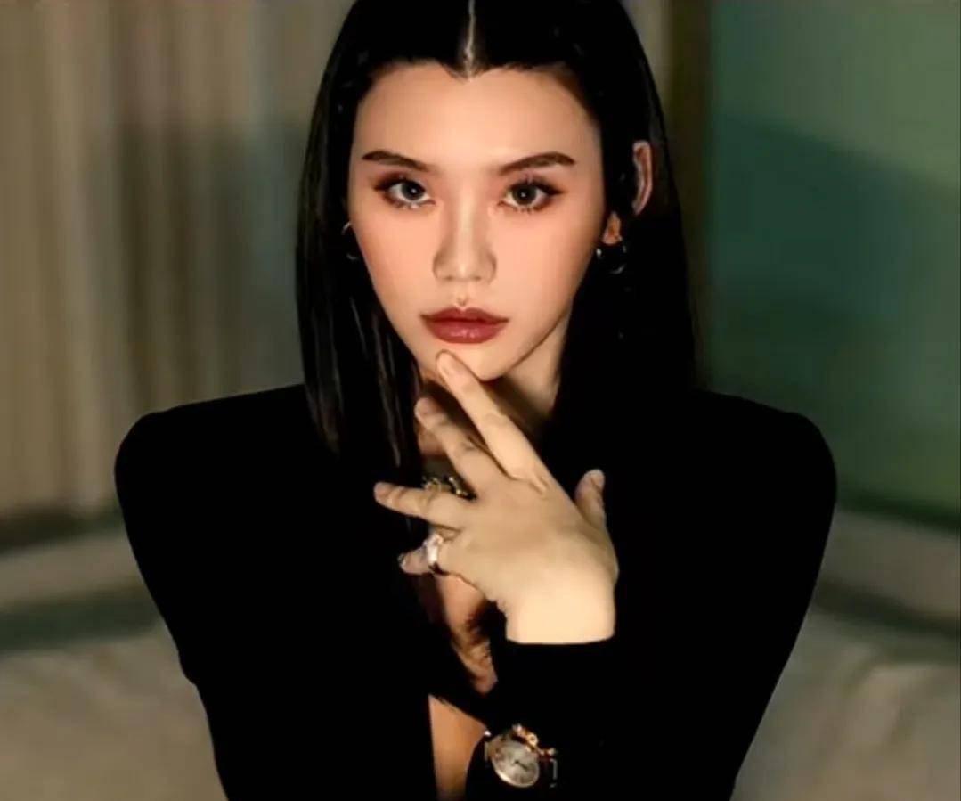 奚梦瑶结婚后是越来越胖了_身材_因为_脸部