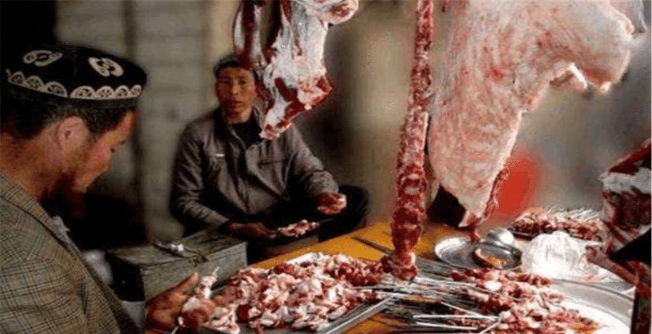 曾经火爆的新疆羊肉串，如今已经消失不见，到底为什么？