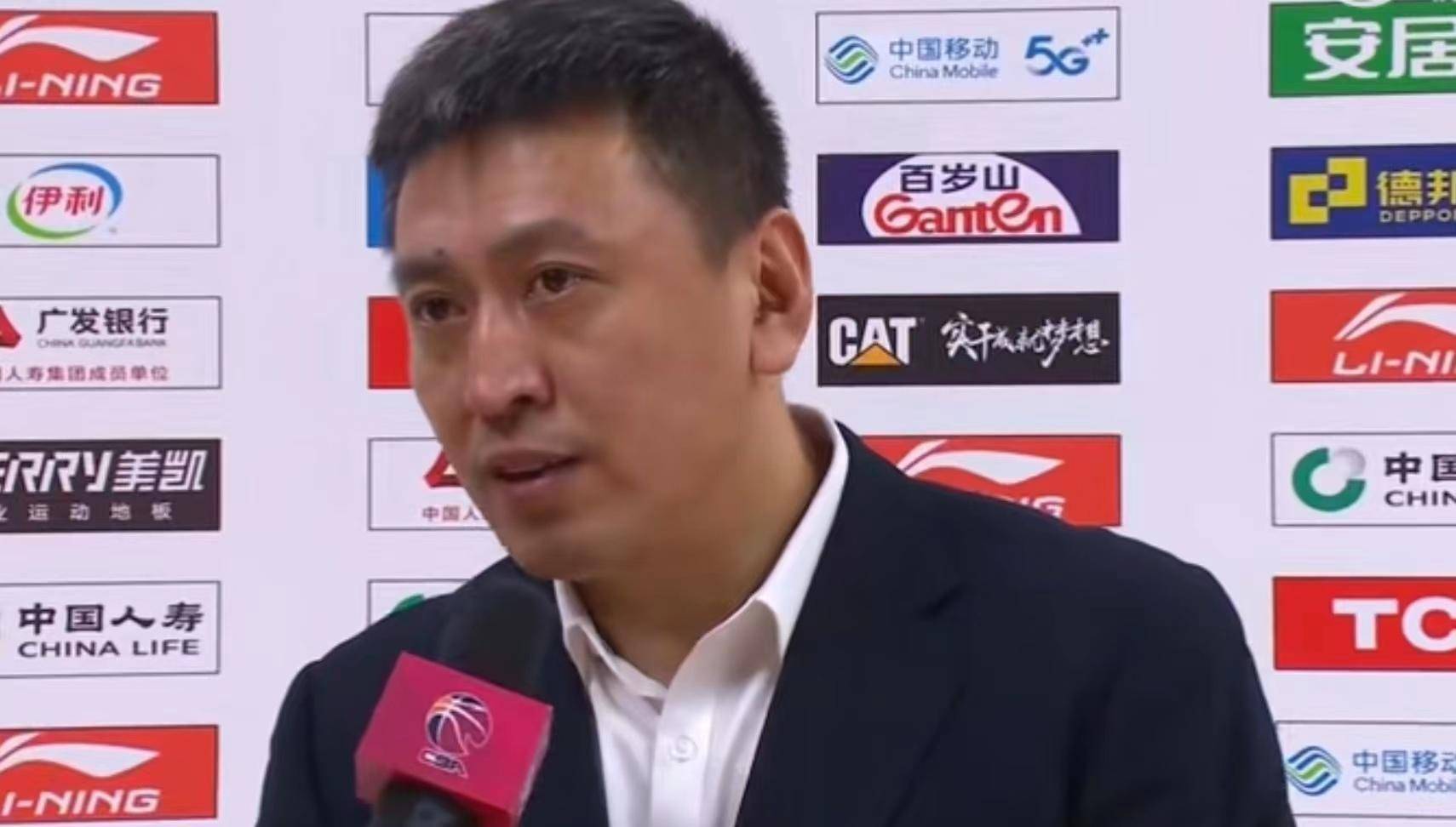 比赛途中方俊与盖利多次进行沟通,王世龙:盖利第二轮打辽宁出场_浙江