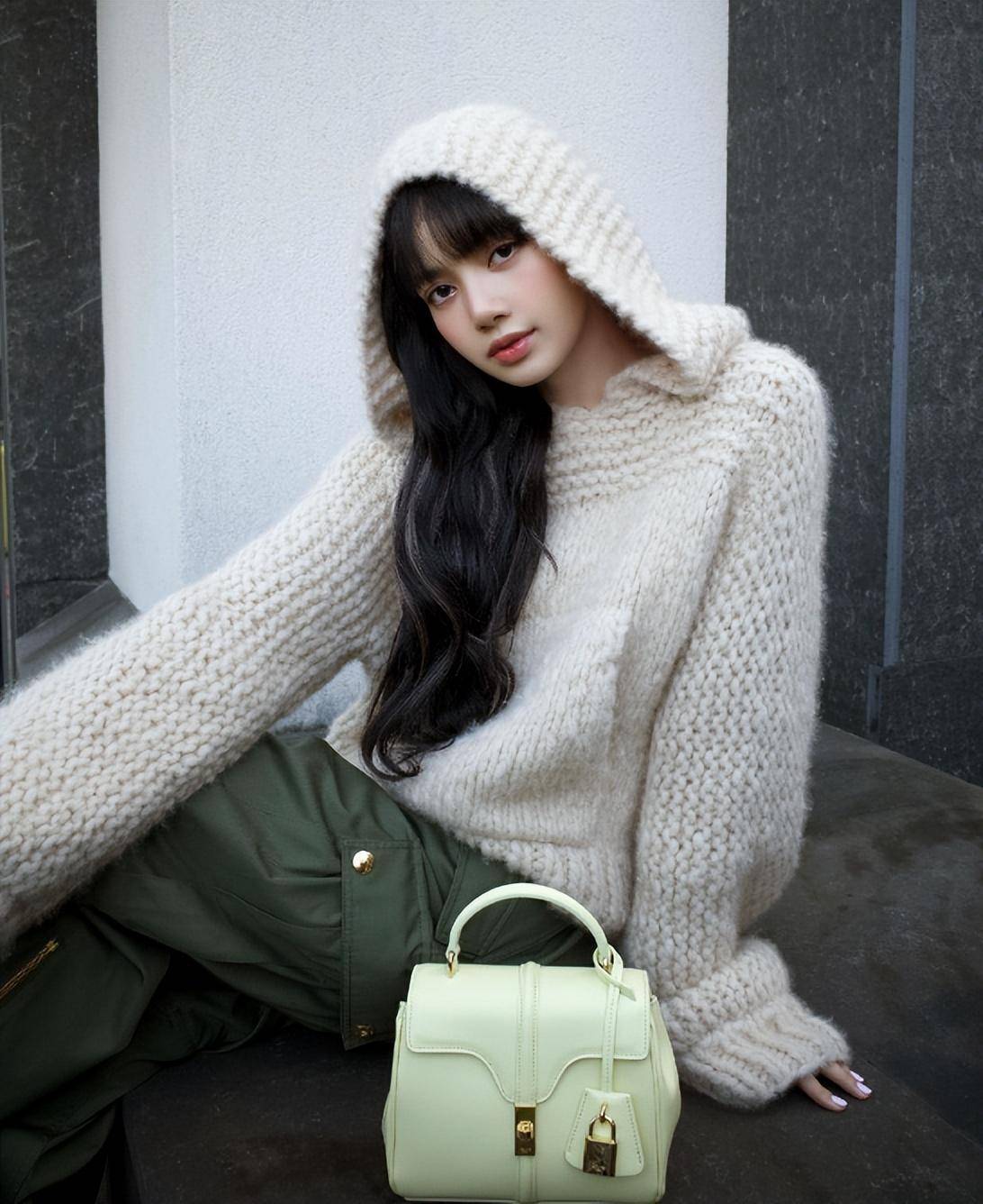 泰国女歌手lisa创造两项吉尼斯世界纪录认证_k-pop_音乐界_成功