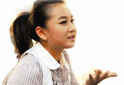 被年轻时的贾玲美到了,典型的初恋脸!_节目_形象_样子