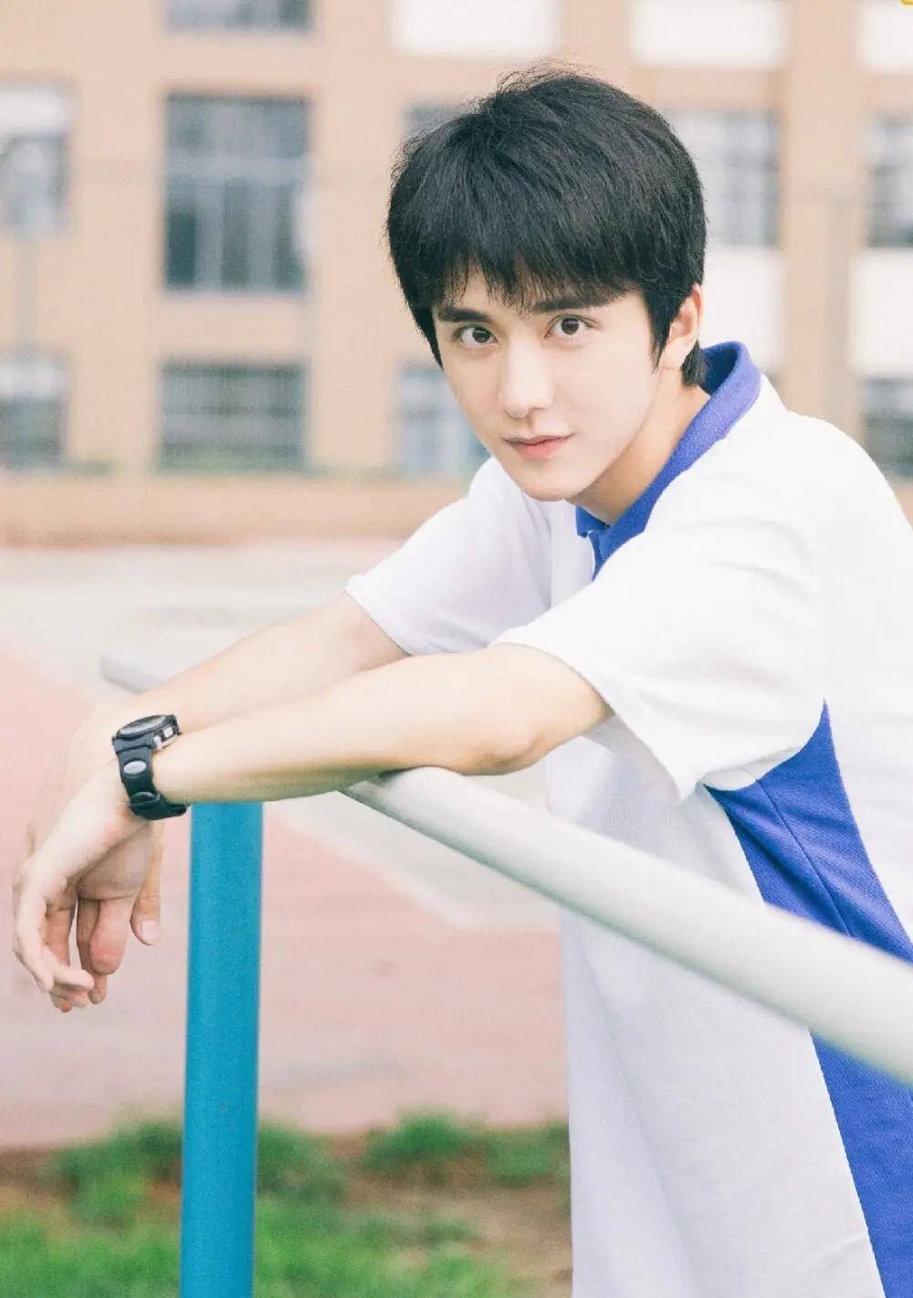 10位校园男神,哪位是你心中的校草呢?_剧里_青春_成长