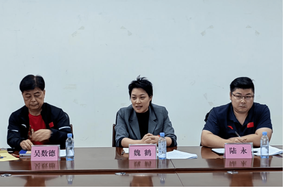 自治区体育局魏鹤出席指导广西男子举重队学青会预赛暨全国举重锦标赛