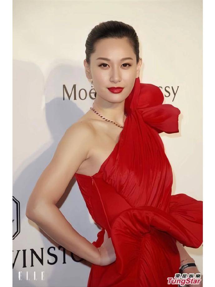 好爱徐子珊这种邪恶渣女气质的大美女! 桀骜不驯的高岭之花!