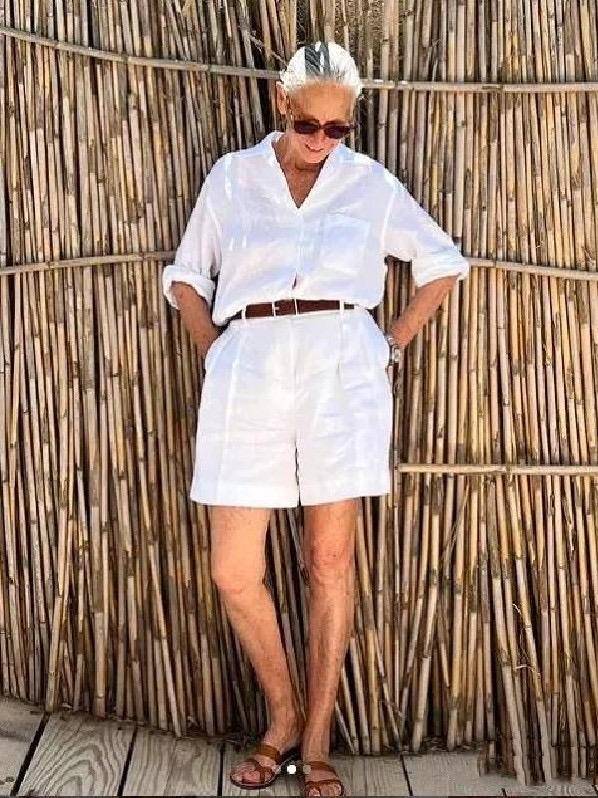 这才是国外奶奶优雅老去的秘密:不穿老年装,白发带卷,精致得体_头发