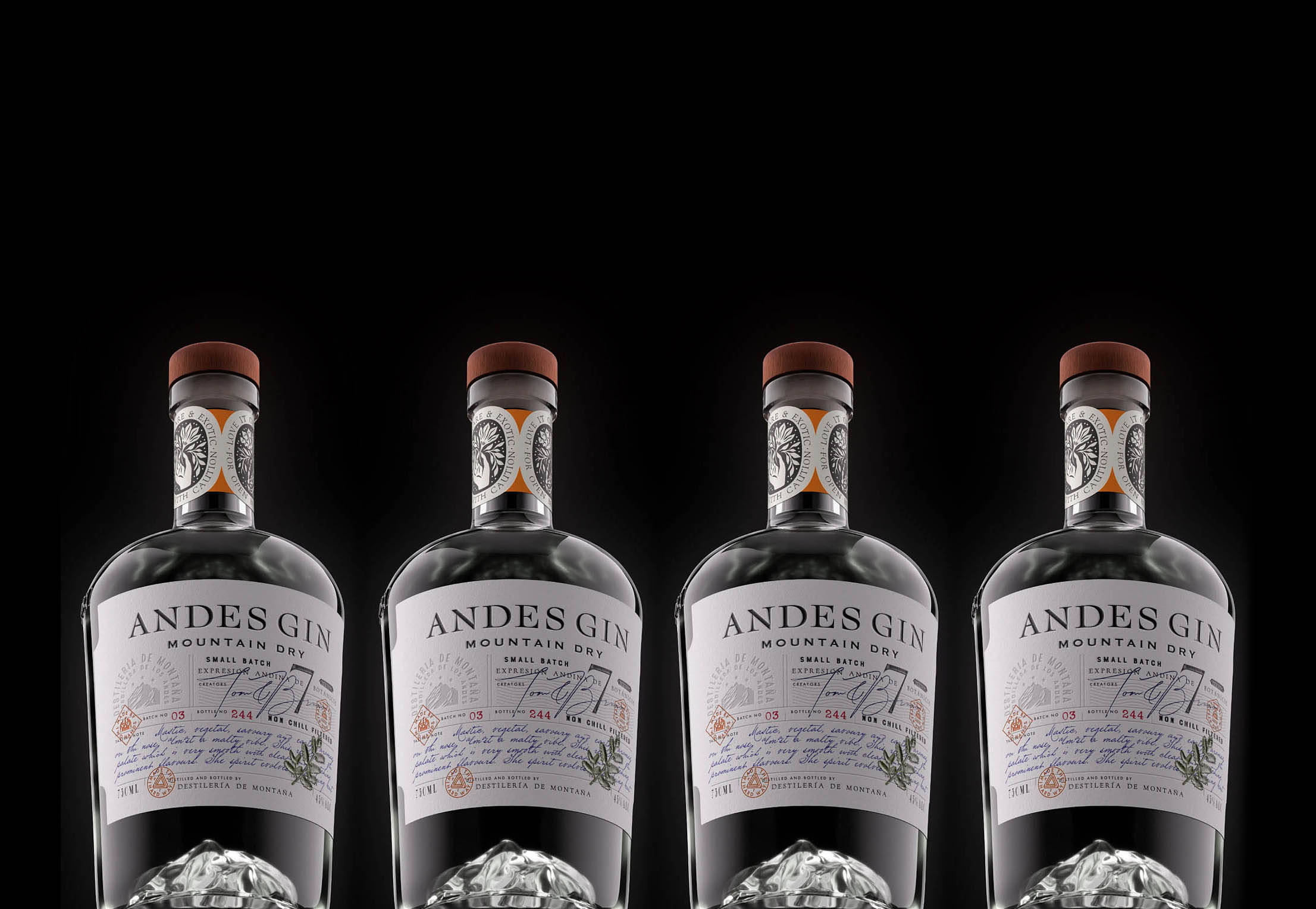 低成本的透明玻璃瓶采用简约时尚的设计进行机器贴标_包装_标签_酒瓶