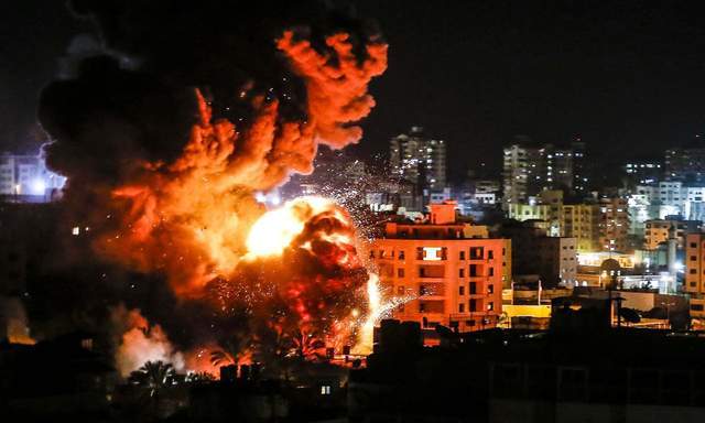 一夜之间，中东再次变天，以色列的袭击，给了美国太大压力