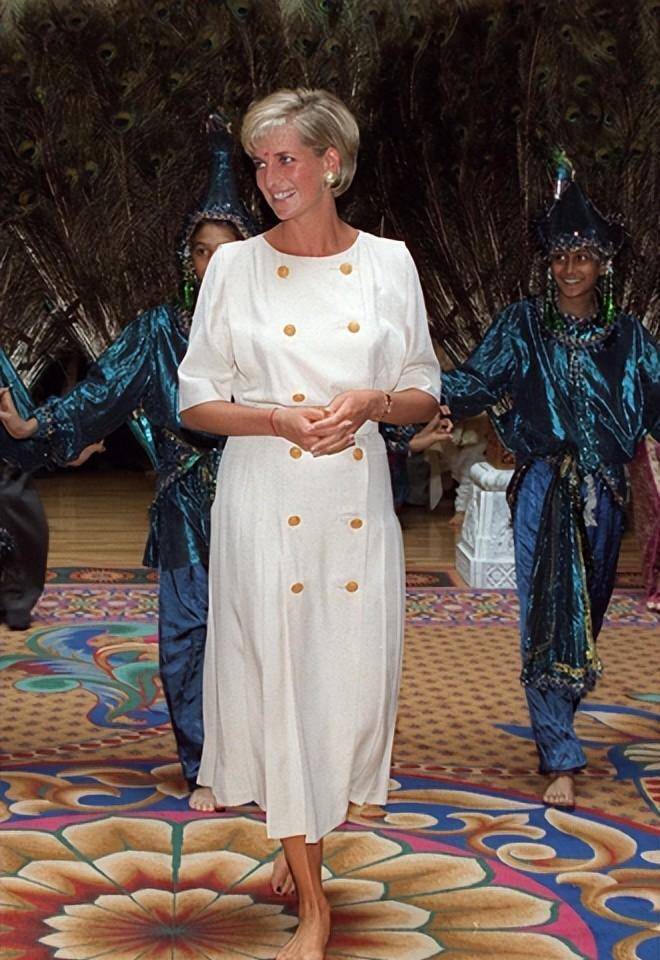 戴安娜王妃的脚专家注意到尤金妮公主的脚有一个相当有趣的变化.