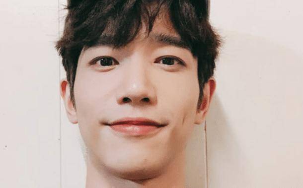 凭借模特身份出道的刘以豪,是一个全面发展的明星,让人佩服_比赛_成绩