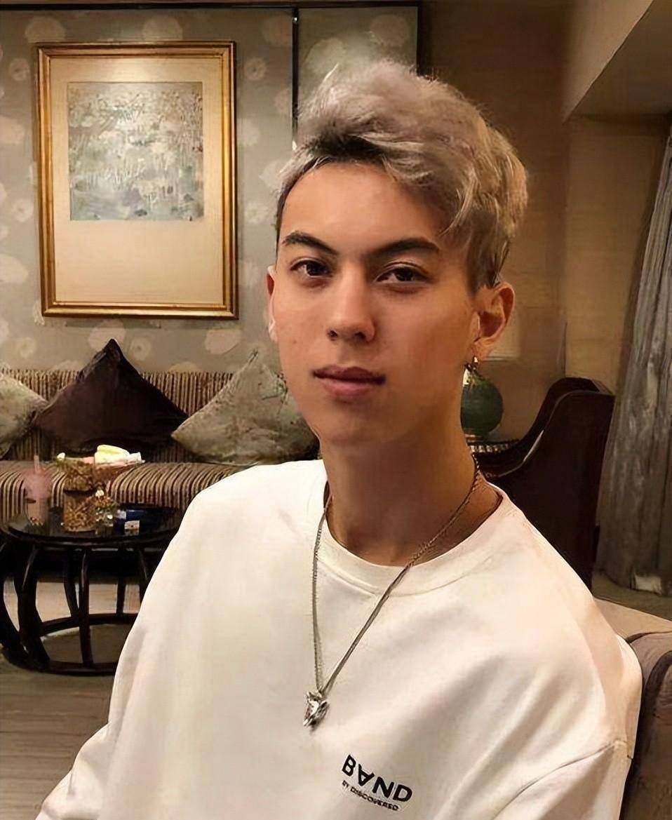 一张明星脸神似吴磊,190身高如男模_杰西_经典_优点