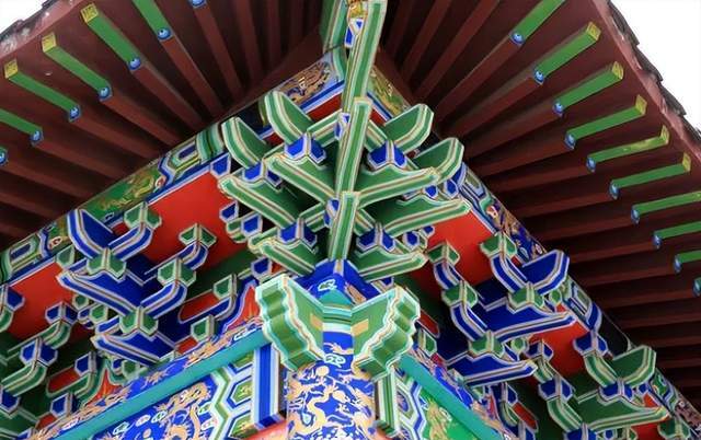 古建筑斗拱到底有什么玄机?_方向_两端_部分