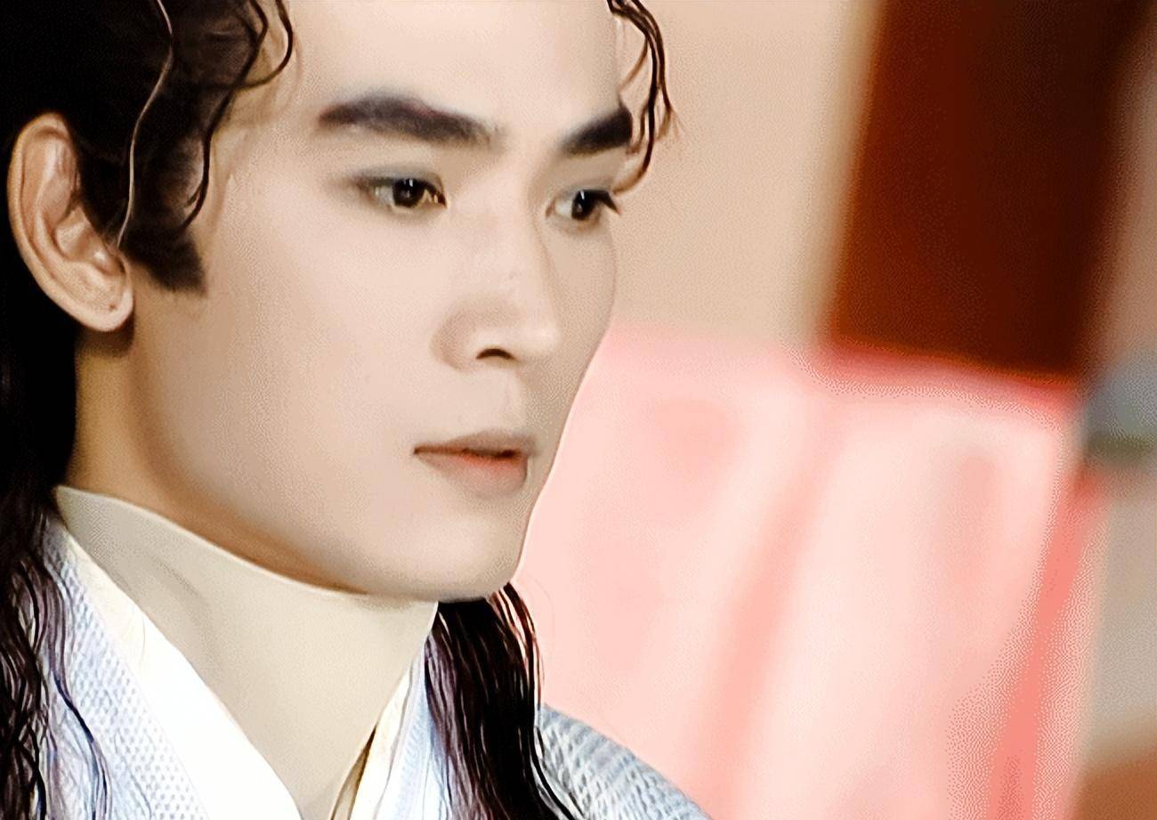 1994年焦恩俊与黄忆轩结婚,那时的焦恩俊刚刚结束《七侠五义》的拍摄