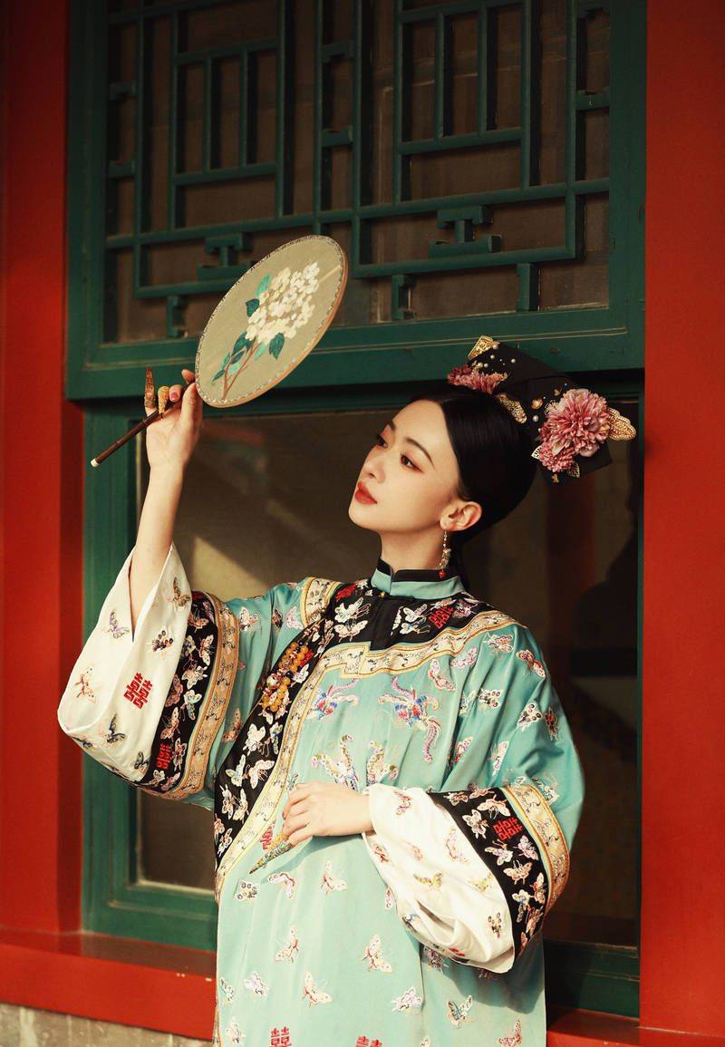 吴谨言清宫造型惊艳亮相,再现经典角色魏璎珞!_延禧_人们_攻略