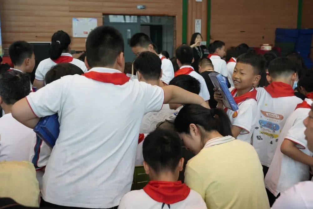 恰逢其"十"志向未来——太仓市双凤镇新湖小学三年级成长仪式_篇章