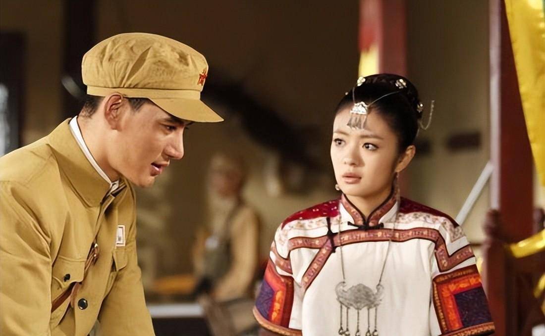 《乌龙山剿匪记》35年演员现状,开武馆演琼瑶剧,四丫头因戏分手_何山