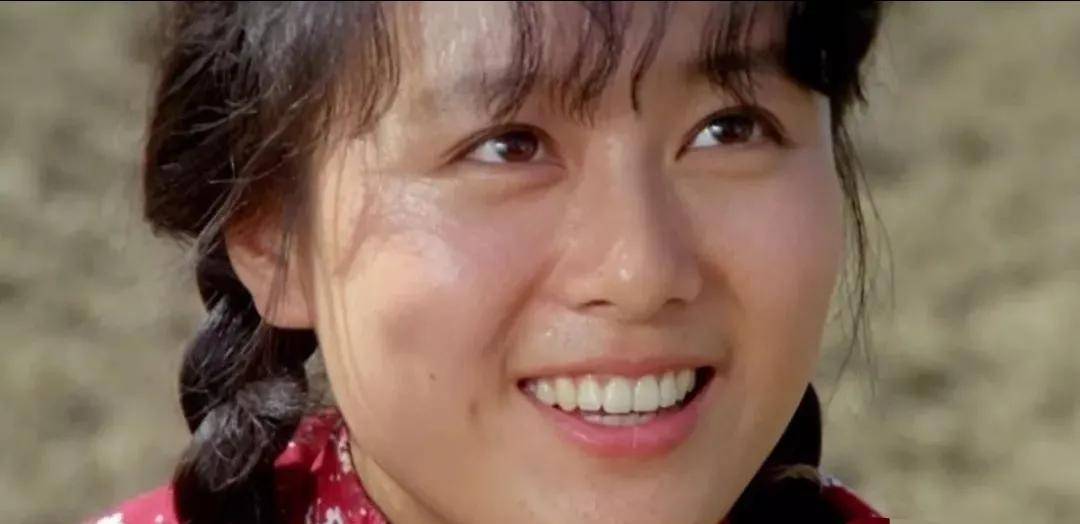 《平凡之路》8位"老戏骨"年轻旧照对比,美貌个个秒杀女主金晨_牛莉