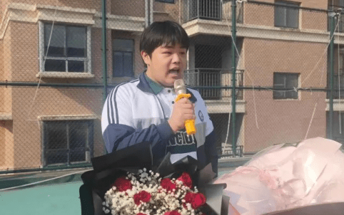 九江市华科技工学校第15周升旗仪式 (图4)