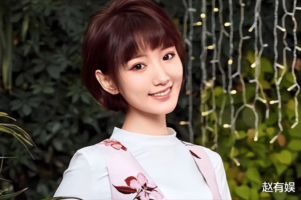 如今一个年入千万,一个街头摆摊卖艺_陈翔_毛晓彤_片酬