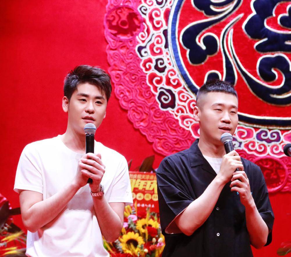 南京这一夜,31岁的张云雷,揭开了德云社最后的遮羞布_曹云金_相声