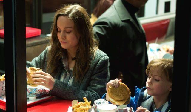 布丽拉尔森的《房间》,让人久久无法平静