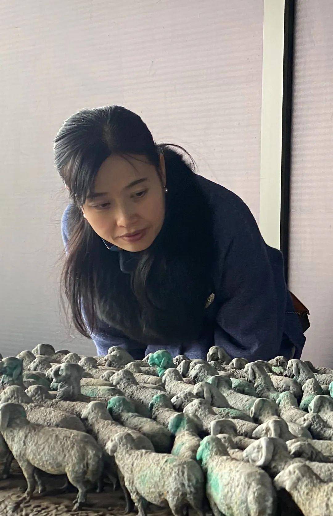马媛媛|花语 系列作品欣赏_徐之腾_cm_纸本