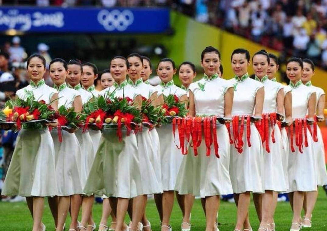 原来2008年奥运会礼仪小姐是她们,猎鹰突击队女子特战队的女兵们_地方