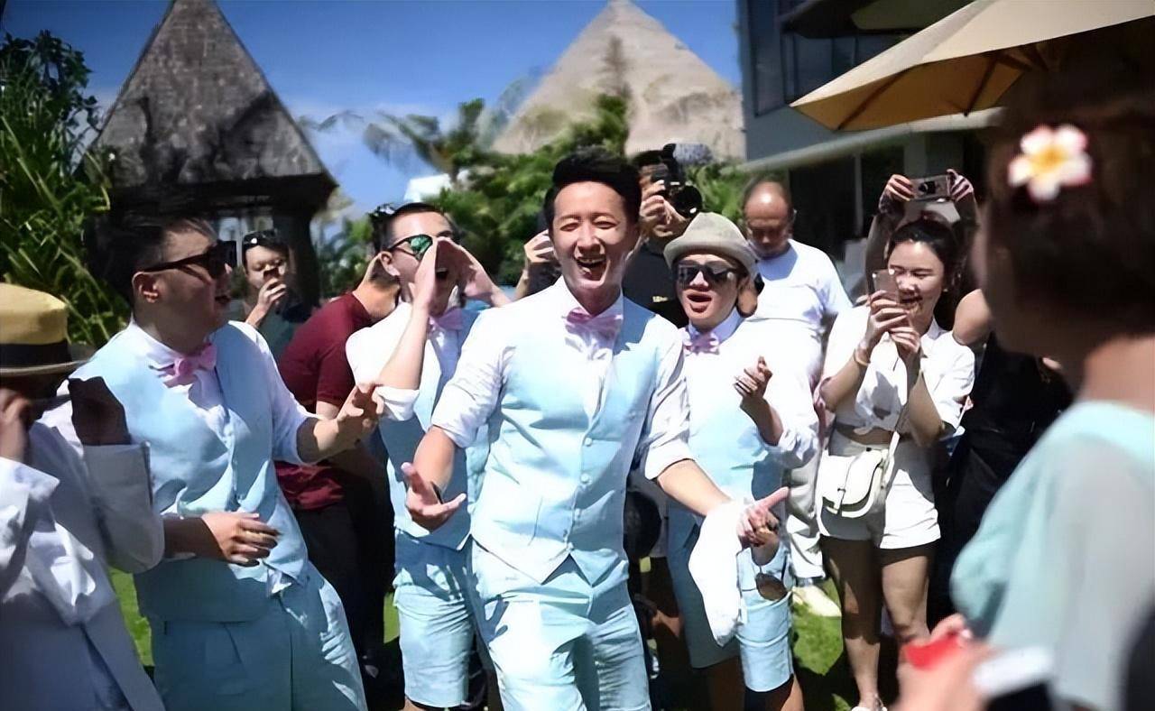 "开玩笑"过去6年,被推的柳岩成影后,有的伴郎却如同"消失"_包贝尔