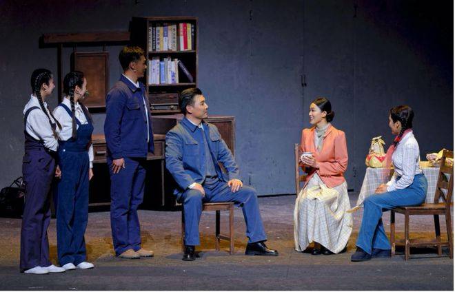 歌剧《青春铸剑221》第五届中国歌剧节展演_青海_舞台_观众