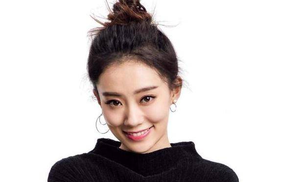 从喜剧人开心麻花的时候就喜欢她,特别喜欢她的性格!