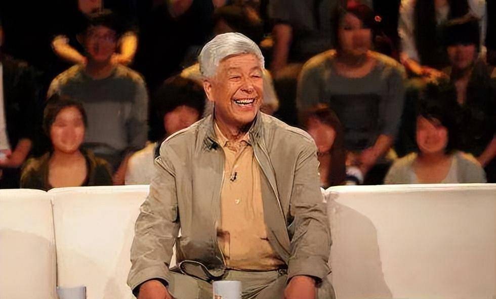 "老牛"张洪杰:77岁不敢退休,被妻子"骗婚",今成儿女提款机_温振荣_杜