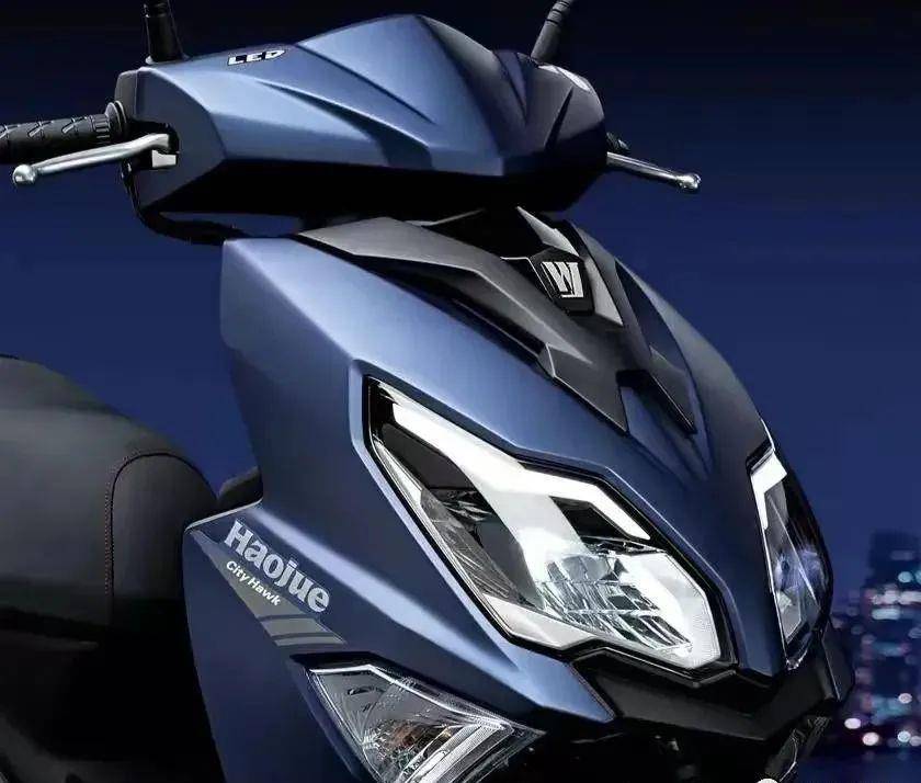 豪爵目前最贵的125踏板车是官方主推的车型,这也是它能够超越usr125当